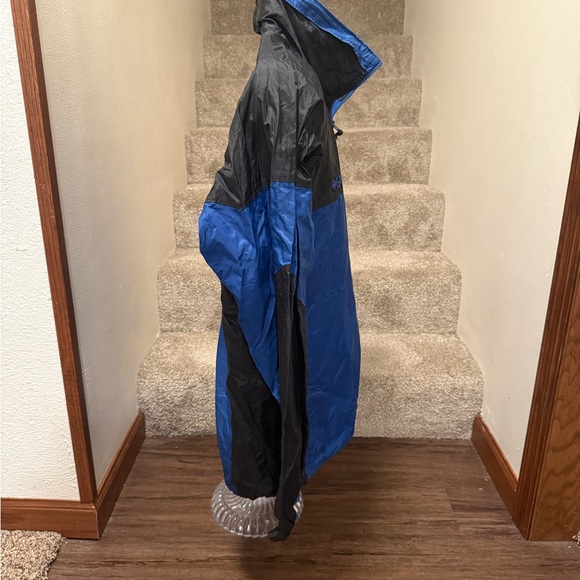 Columbia Black and Blue Sportswear Jacket - Picture 4 of 12